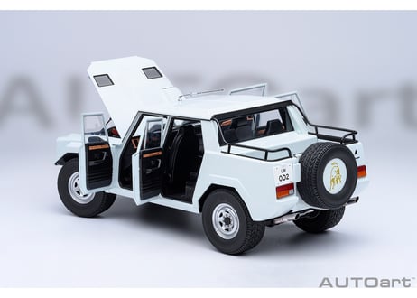 AUTOart 1/18　ランボルギーニ LM002 （ホワイト）　74549