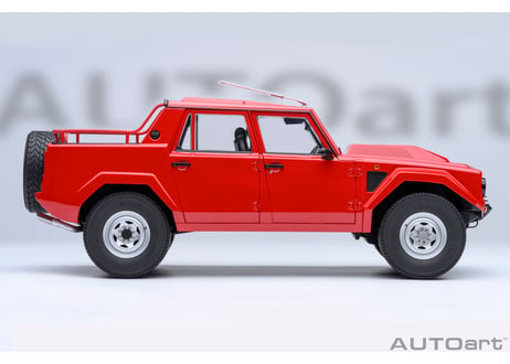 AUTOart 1/18　ランボルギーニ LM002 （レッド）　74551