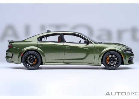 AUTOart 1/18　ダッジ チャージャー SRT ヘルキャット レッドアイ ジェイルブレイク （メタリック・グリーン／ブラック ＜F8 GREEN＞）　71752