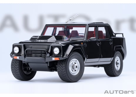 AUTOart 1/18　ランボルギーニ LM002 （ブラック）　74550