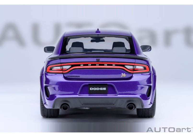 AUTOart 1/18 ダッジ チャージャー スキャットパック ワイドボディ
