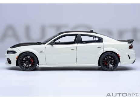 AUTOart 1/18　ダッジ チャージャー SRT ヘルキャット レッドアイ ジェイルブレイク （ホワイト／マットブラック ＜KNUCKLE WHITE＞）　71751