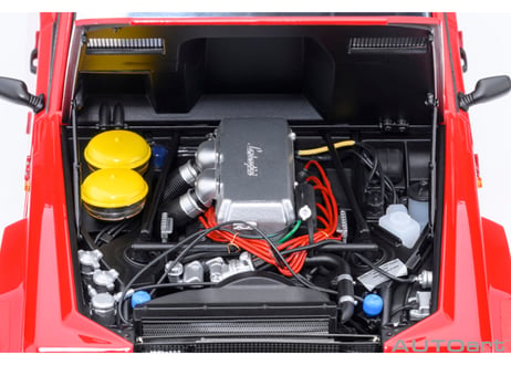 AUTOart 1/18　ランボルギーニ LM002 （レッド）　74551