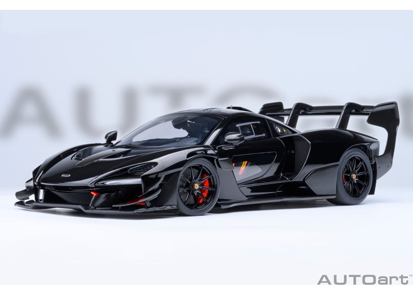AUTOart 1/18 マクラーレン セナ GTR （メタリック・ブラック） 81954 |