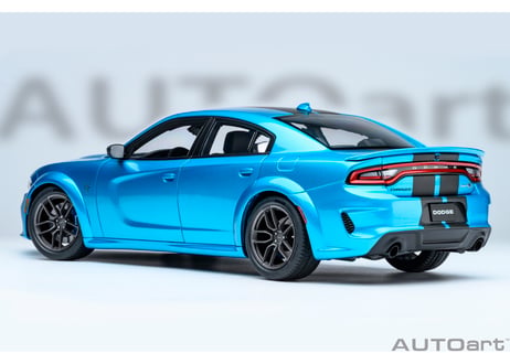 AUTOart 1/18　ダッジ チャージャー SRT ヘルキャット レッドアイ ジェイルブレイク （パール・ブルー／カーボンブラック・ストライプ ＜B5 BLUE＞）　71753