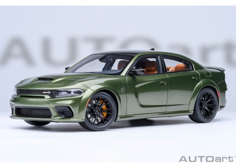 AUTOart 1/18　ダッジ チャージャー SRT ヘルキャット レッドアイ ジェイルブレイク （メタリック・グリーン／ブラック ＜F8 GREEN＞）　71752