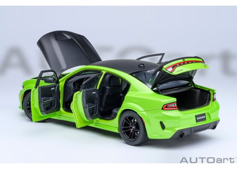 AUTOart 1/18　ダッジ チャージャー スキャットパック ワイドボディ （メタリック・ライムグリーン／マットブラック ＜SUBLIME＞）　71758