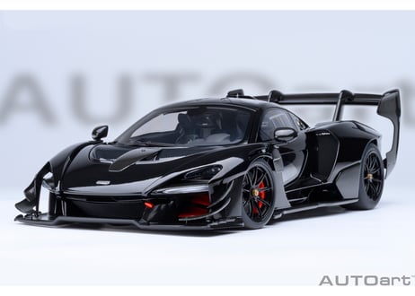 AUTOart 1/18　マクラーレン セナ GTR （メタリック・ブラック）　81954