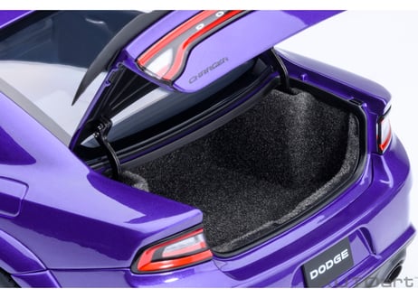 AUTOart 1/18　ダッジ チャージャー スキャットパック ワイドボディ （パール・パープル ＜PLUM CRAZY＞）　71757