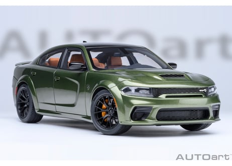 AUTOart 1/18　ダッジ チャージャー SRT ヘルキャット レッドアイ ジェイルブレイク （メタリック・グリーン／ブラック ＜F8 GREEN＞）　71752