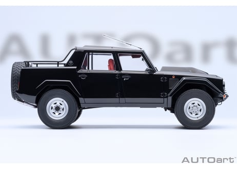 AUTOart 1/18　ランボルギーニ LM002 （ブラック）　74550