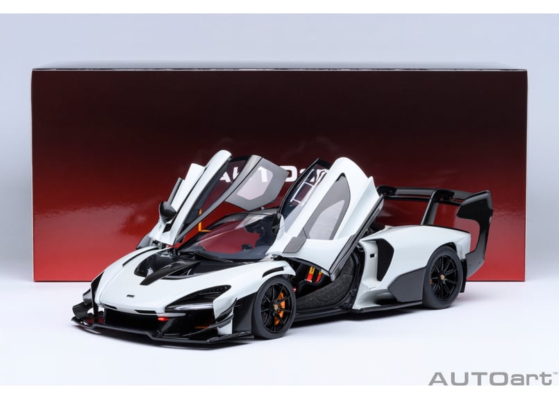 AUTOart 1/18 マクラーレン セナ GTR （メタリック・ホワイト） 81953 |