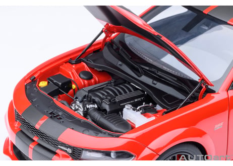 AUTOart 1/18　ダッジ チャージャー スキャットパック ワイドボディ （レッド／カーボンブラック・ストライプ ＜TORRED＞）　71759