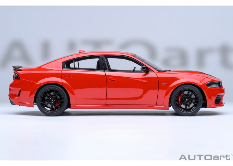 AUTOart 1/18 ダッジ チャージャー スキャットパック ワイドボディ