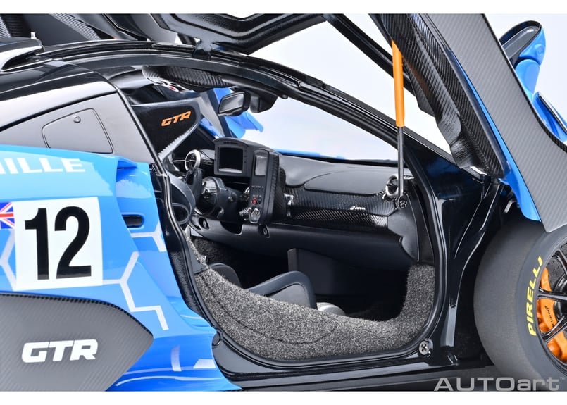 AUTOart 1/18 マクラーレン セナ GTR プレゼンテーションカー #12 8195