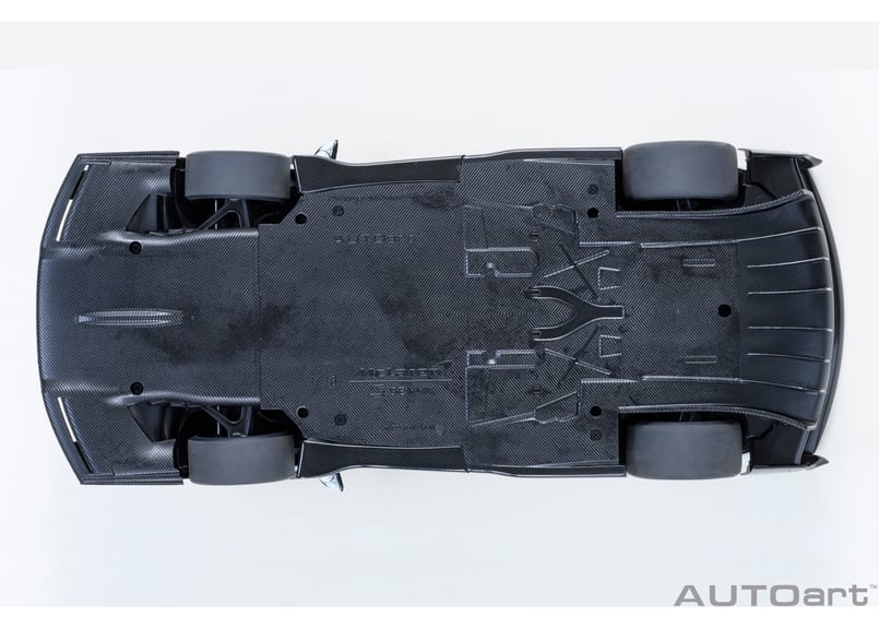 AUTOart 1/18 マクラーレン セナ GTR （メタリック・ホワイト） 81953 |