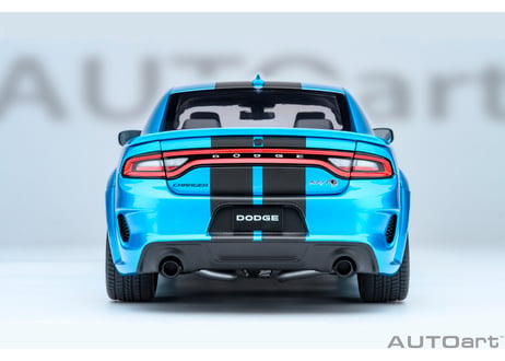 AUTOart 1/18　ダッジ チャージャー SRT ヘルキャット レッドアイ ジェイルブレイク （パール・ブルー／カーボンブラック・ストライプ ＜B5 BLUE＞）　71753
