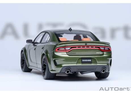 AUTOart 1/18　ダッジ チャージャー SRT ヘルキャット レッドアイ ジェイルブレイク （メタリック・グリーン／ブラック ＜F8 GREEN＞）　71752