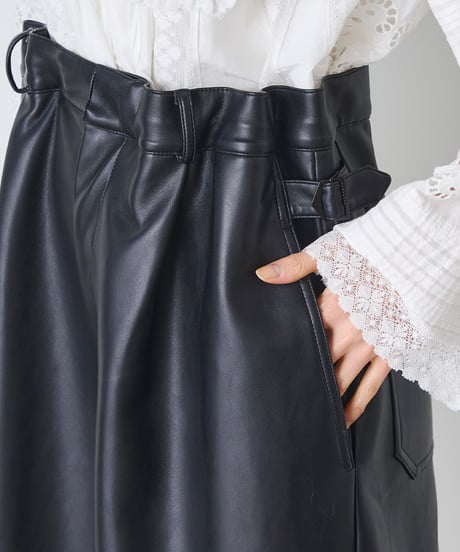 SYNTHETIC LEATHER SHORTS