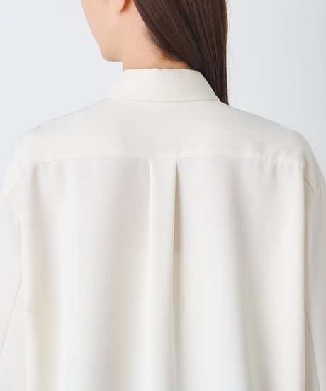 DOUBLEWEAVE ×PLEATS BLOUSE