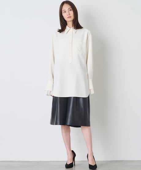 DOUBLEWEAVE ×PLEATS BLOUSE