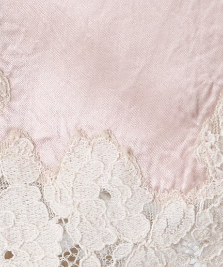 ACETATE SATIN LACE SHORTS