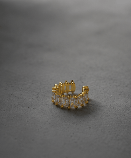 TIGRIS | baguette eternity earcuff