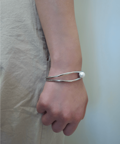 Filigran | Pearl Drift Cuff Bangle