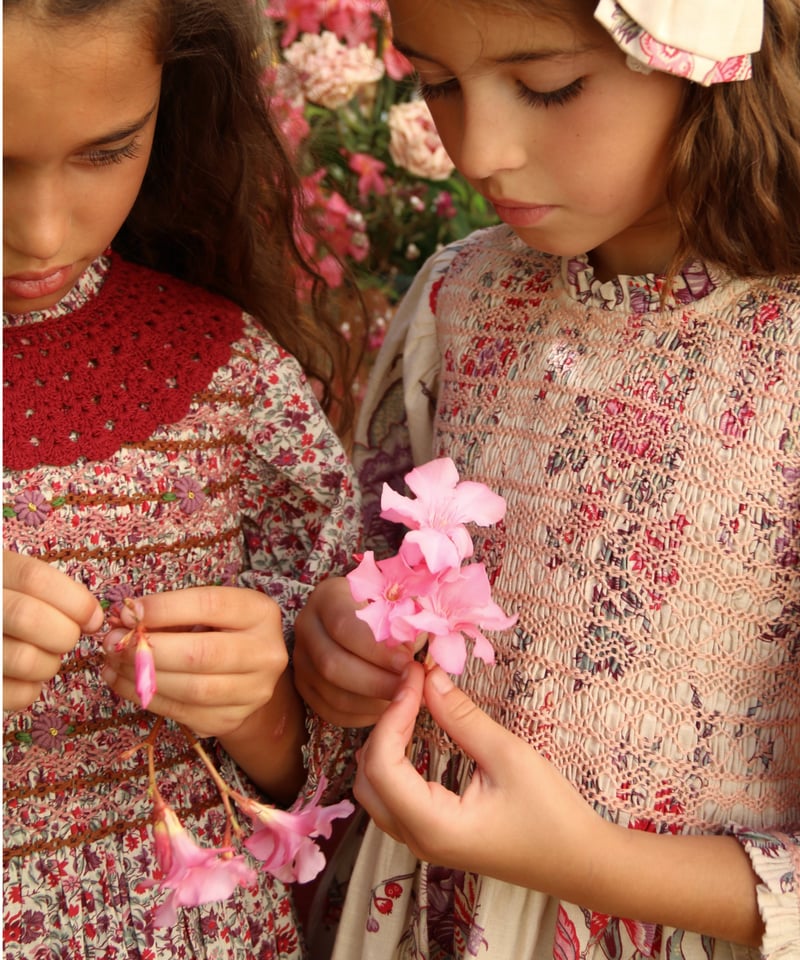 ※4月末までBonjour Diary　Handsmock Blouse 6Y BONJOUR DIARY] HANDSMOCK BLOUSE WITH CROCHET