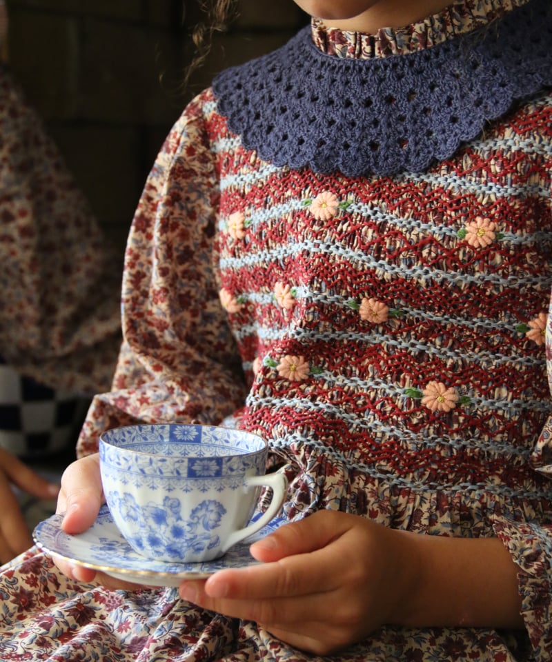 BONJOUR DIARY] HANDSMOCK BLOUSE WITH CROCHET
