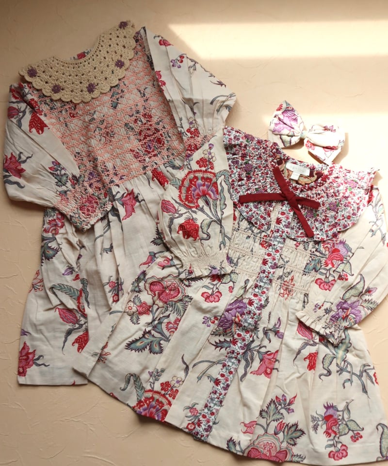 Bonjour Diary 花柄スモッキングワンピ10Y(3-5Y) 23SS BONJOUR DIARY] HANDSMOCK DRESS WITH CROCHET