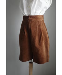 1980s-90s "CHIA" Suede Leather Tuck Shorts