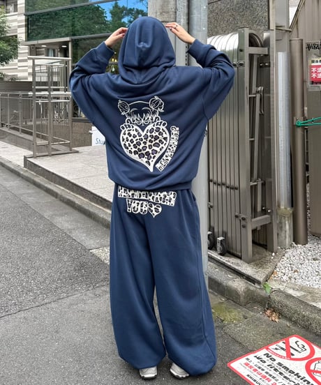 Leopard Heart Graphic Hoodie