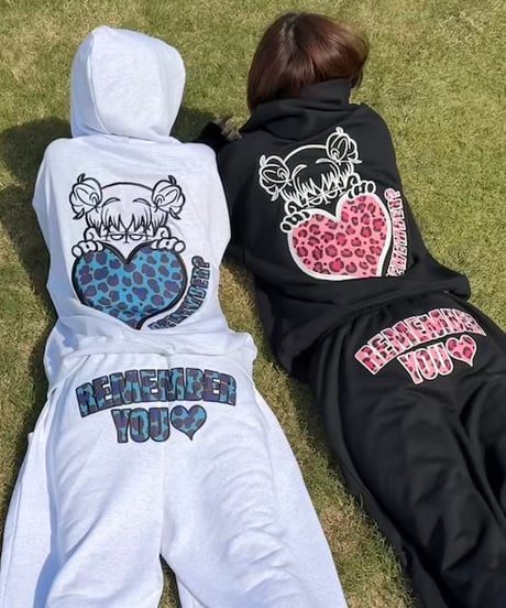 Leopard Heart Graphic Hoodie