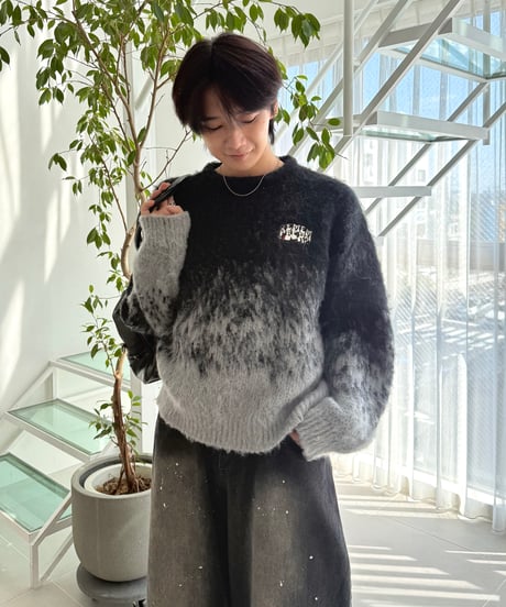 Gradation Shadow Knit