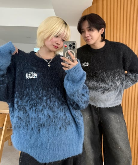 Gradation Shadow Knit