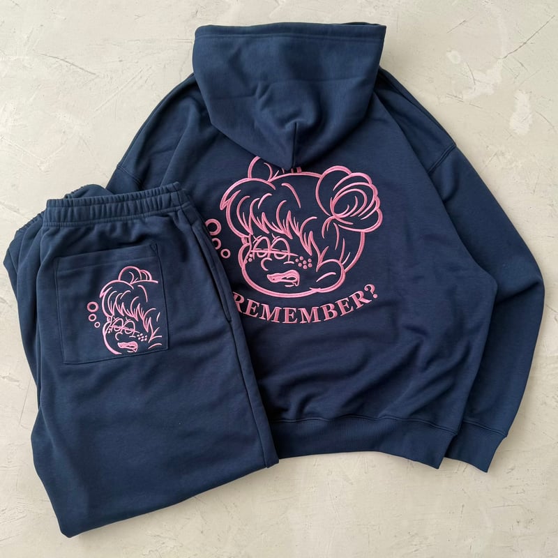 Remember Logo Hoodie | Remember.
