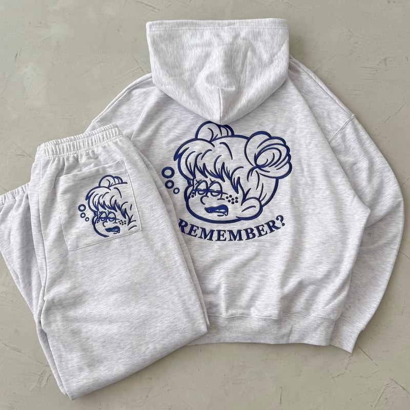 Remember Logo Hoodie | Remember.