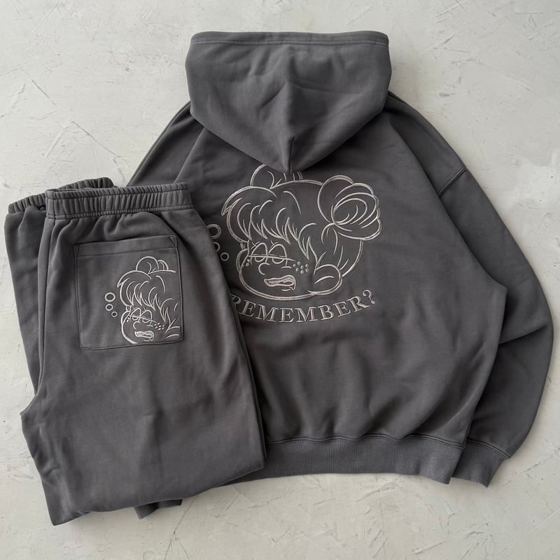 Remember Logo Hoodie | Remember.