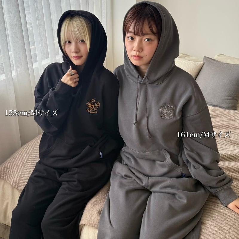 Remember Logo Hoodie | Remember.