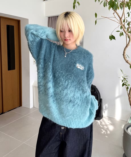 Gradation Shadow Knit