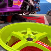 中村直樹D1GP装着モデル VW118D ライムイエロー 18ｘ9.5 -12