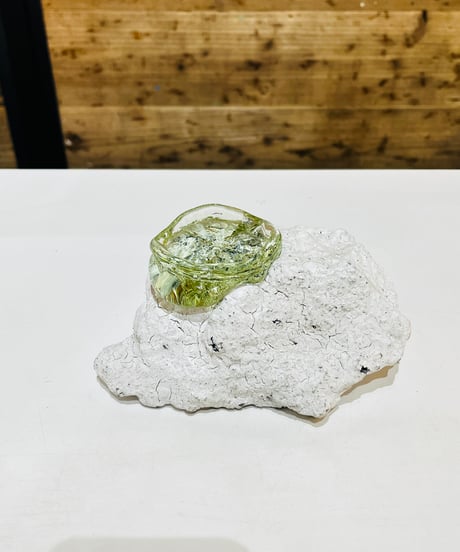 【現品商品No.724】HOLDER ROCK WHITE IGUSA GLASS / いぐさガラス