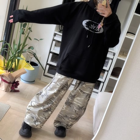 NEW★ロゴ入りパーカー黒