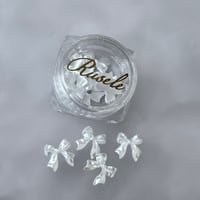 Pearl Ribbon