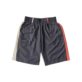 ☀️ 真夏ラウンドを快適にする 主役級ショートパンツ | 【公式】STCH
