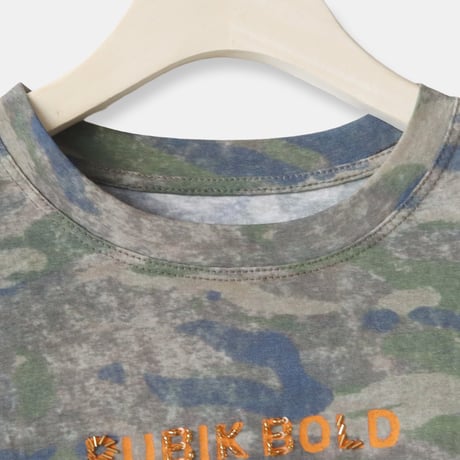 カモフラージュ柄ロゴTシャツ[22031526]vivid