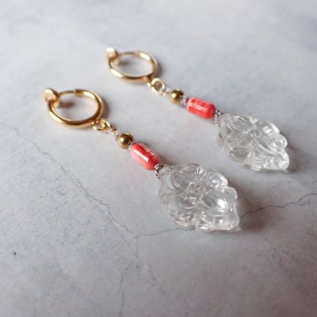 Moroccan Flower Carving×Spiny oyster earring − E233