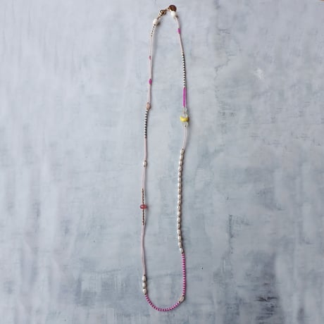 MIX beads NC - pink - N105（1点もの）