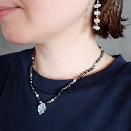 Moroccan Flower Carving NC -Silver Obsidian- N127